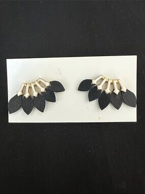 Stella and Dot Pierced Feather Stud Earrings